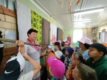 Этноэкспозицию «Адкуль нашы карані»