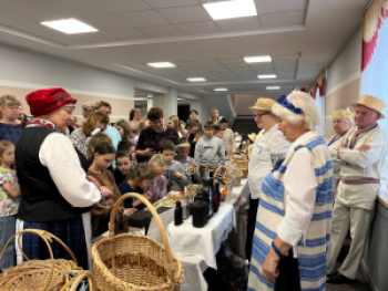 Адкрыццё выставы народнай творчасці майстроў Смаргоншчыны «Кірмаш рамёстваў»