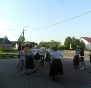 ЖОДЗІШКІ - мілы куточак і сталіца беларускага побытавага танца