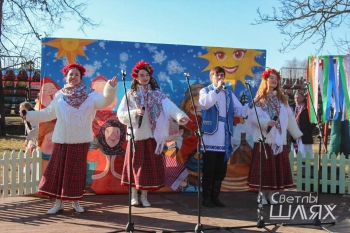 Где блины, там и мы: в Сморгони отметили Масленицу